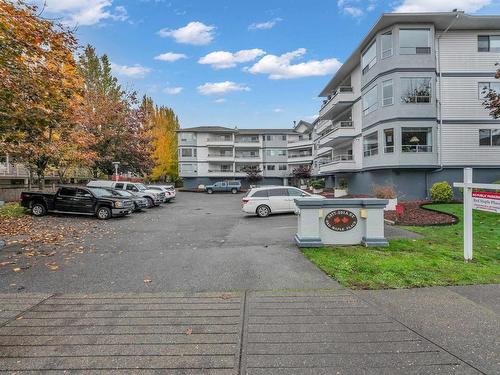 203 5377 201A Street, Langley, BC 