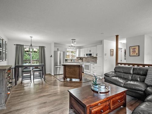 35315 Wells Gray Place, Abbotsford, BC 