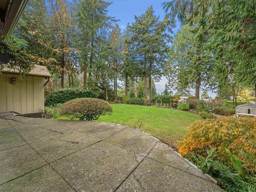 2574 Crescent Drive, Surrey, BC 