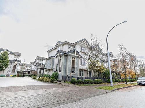 1 8418 163 Street, Surrey, BC 