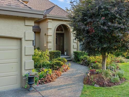 18540 54 Avenue, Surrey, BC 