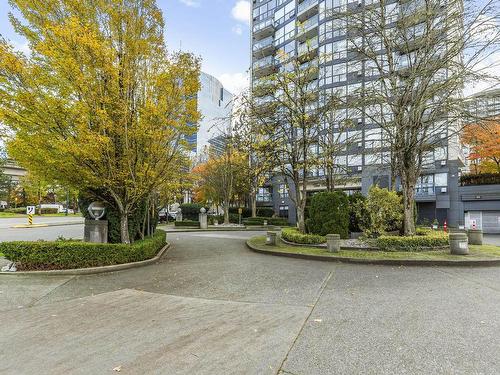 2102 10899 University Drive, Surrey, BC 