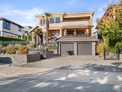 15781 PACIFIC AVENUE  White Rock, BC V4B 1S5