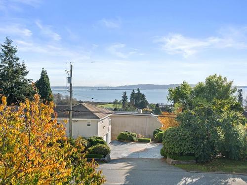 15781 Pacific Avenue, White Rock, BC 