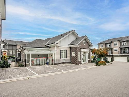 26 2070 Oak Meadows Drive, Surrey, BC 