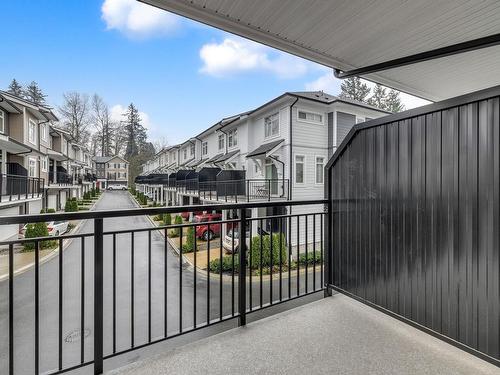 16 2070 Oak Meadows Drive, Surrey, BC 