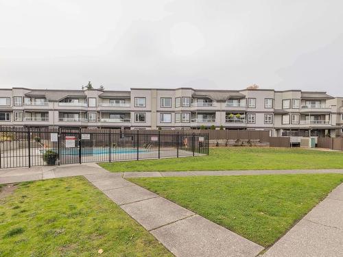 203 1850 E Southmere Crescent, Surrey, BC 