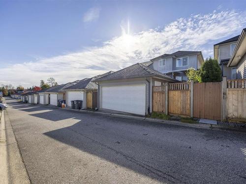 16555 59A Avenue, Surrey, BC 