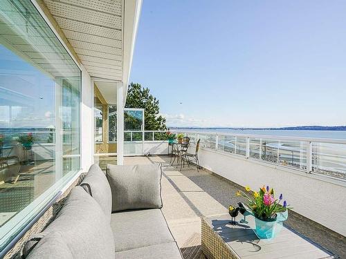 15452 Victoria Avenue, White Rock, BC 