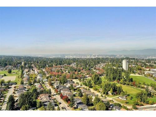 3904 13615 Fraser Highway, Surrey, BC 