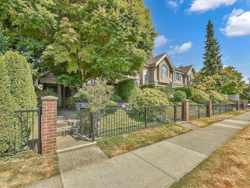 15411 Russell Avenue, White Rock, BC 