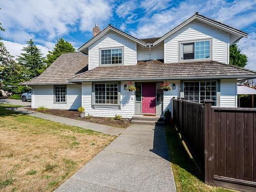 15578 Roper Avenue, White Rock, BC 