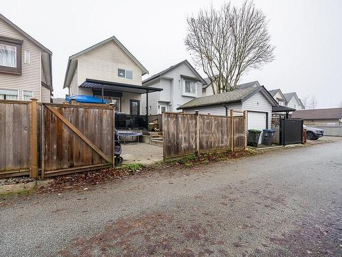 18533 67A Avenue, Surrey, BC 