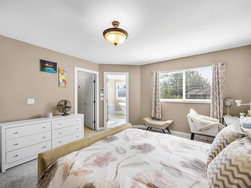 5973 Southpark Grove, Surrey, BC 