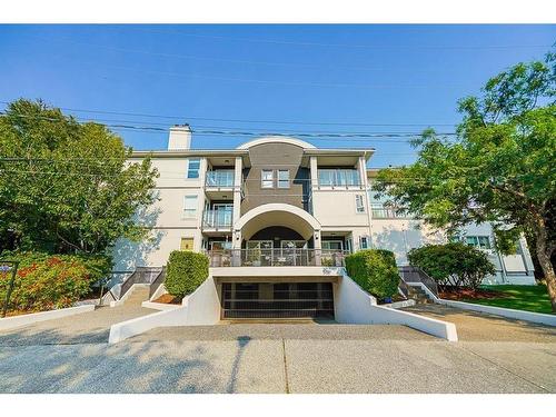 301 820 Habgood Street, White Rock, BC 