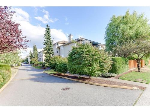 201 19721 64 Avenue, Langley, BC 