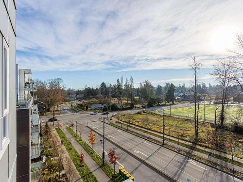 526 13963 105 Boulevard, Surrey, BC 