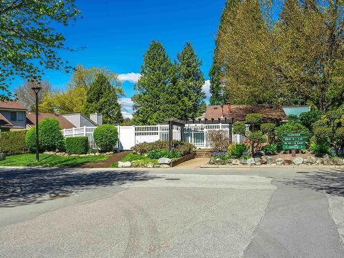 6084 W Greenside Drive, Surrey, BC 