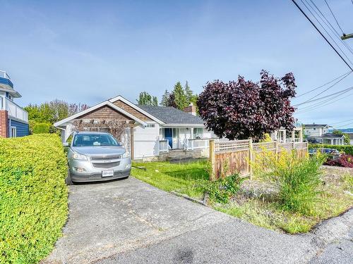 1154 Finlay Street, White Rock, BC 