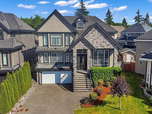 18310 Claytonwood Crescent, Surrey, BC 