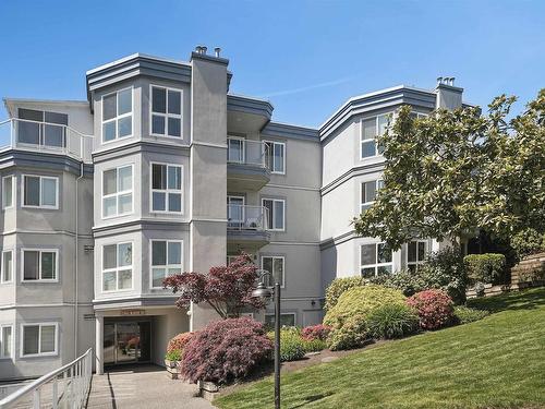 206 15941 Marine Drive, White Rock, BC 