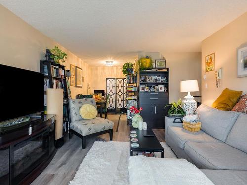 201 1860 E Southmere Crescent, Surrey, BC 