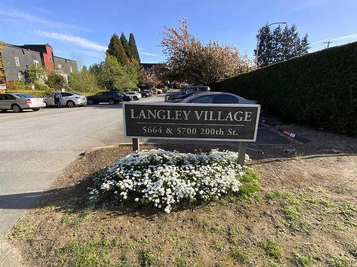 208 5700 200 Street, Langley, BC 