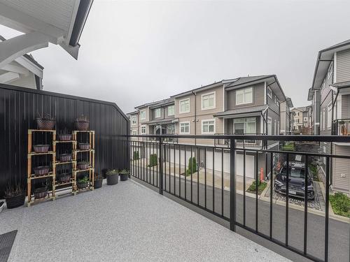 26 2070 Oak Meadows Drive, Surrey, BC 