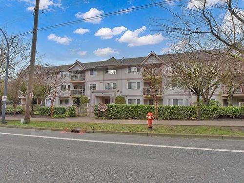 201 9865 140 Street, Surrey, BC 