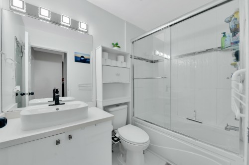 129-13710 67 Avenue, Surrey, BC 