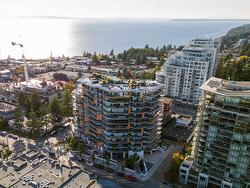 PH5 1439 GEORGE STREET  White Rock, BC V4B 0B9