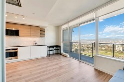 3303-10448 University Drive  Surrey, BC V3T 0S7