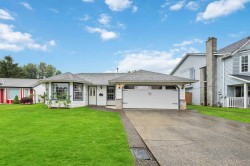 2717 Dehavilland Court  Abbotsford, BC V2T 5L3