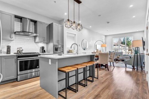 312-15436 31 Avenue  Surrey, BC V3Z 1H3