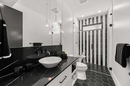 1255 Kent Street, White Rock, BC 