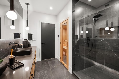 1255 Kent Street, White Rock, BC 