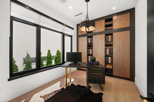 1255 Kent Street, White Rock, BC 