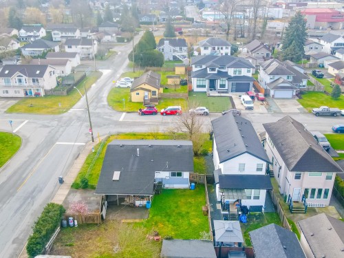 34693 2 Avenue, Abbotsford, BC 