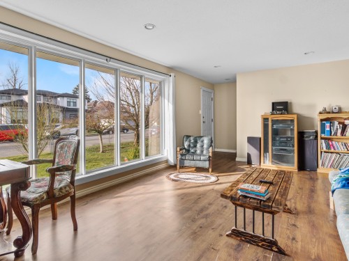 34693 2 Avenue, Abbotsford, BC 