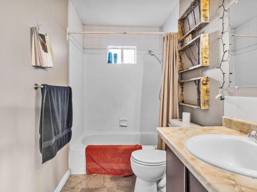 34693 2 Avenue, Abbotsford, BC 