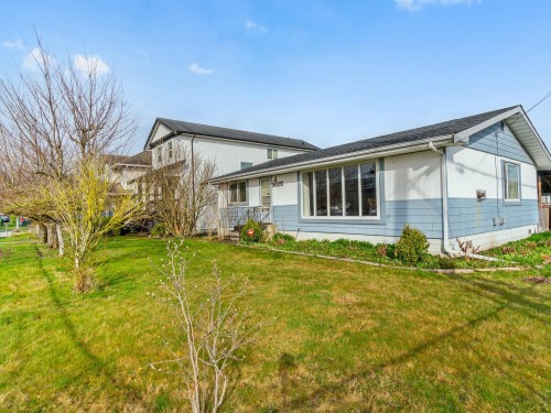 34693 2 Avenue, Abbotsford, BC 