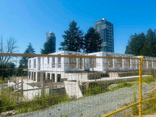 103-10661 137a Street  Surrey, BC V3V 3E7