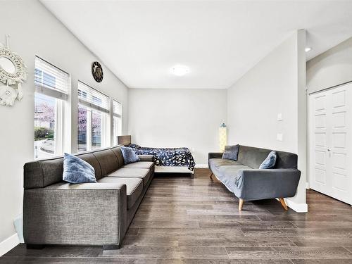 15-13864 Hyland Street, Surrey, BC 