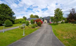 2750 165 Street  Surrey, BC V3Z 9X2