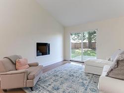 12458 76b Avenue  Surrey, BC V3W 7W6