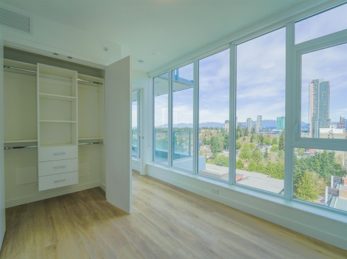 1904-9675 King George Boulevard, Surrey, BC 