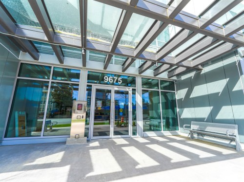 1904-9675 King George Boulevard, Surrey, BC 