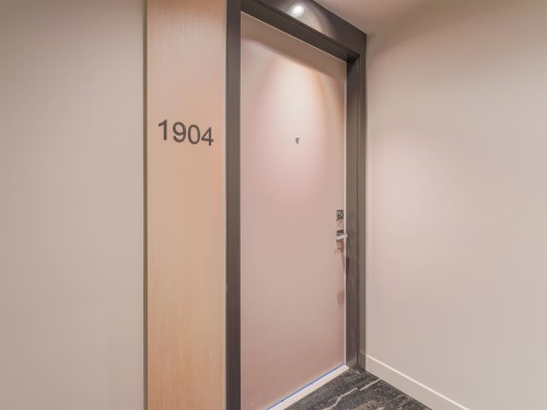 1904-9675 King George Boulevard, Surrey, BC 