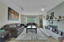 15274 85 Avenue  Surrey, BC V3S 6J1