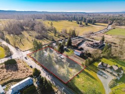 1613 208 Street  Langley, BC V2Z 2A7